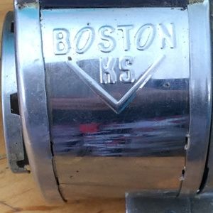 ✏️ VINTAGE BOSTON PENCIL SHARPENER OLIVE GREEN MODEL KS CAMDEN NJ Retro Cool 😎